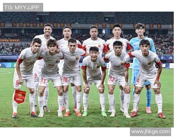 深圳足球队荣登足球节奏排行榜第二名引发热议