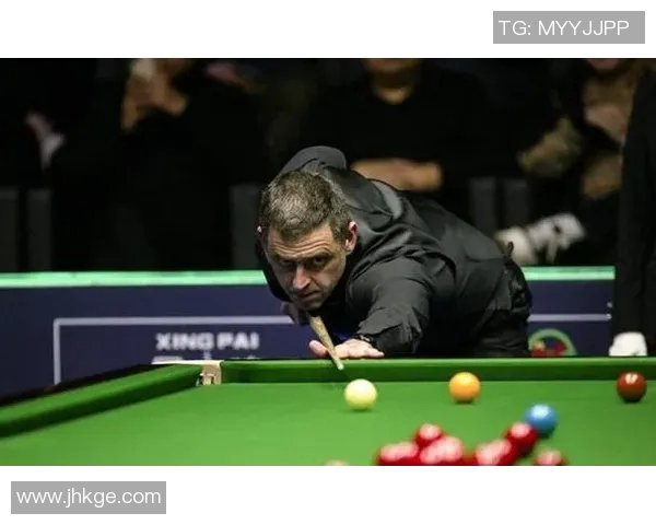 南京足球队在大师赛中的灵活性表现及其战术分析与启示