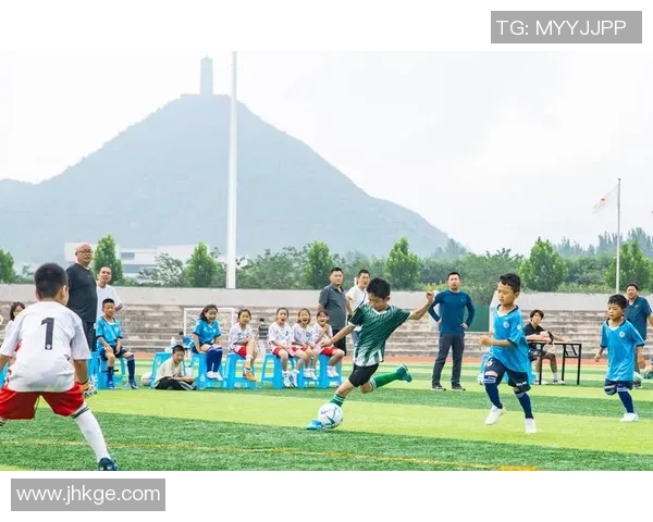 徐天元足球：从青少年训练到职业赛场的成长之路与未来展望